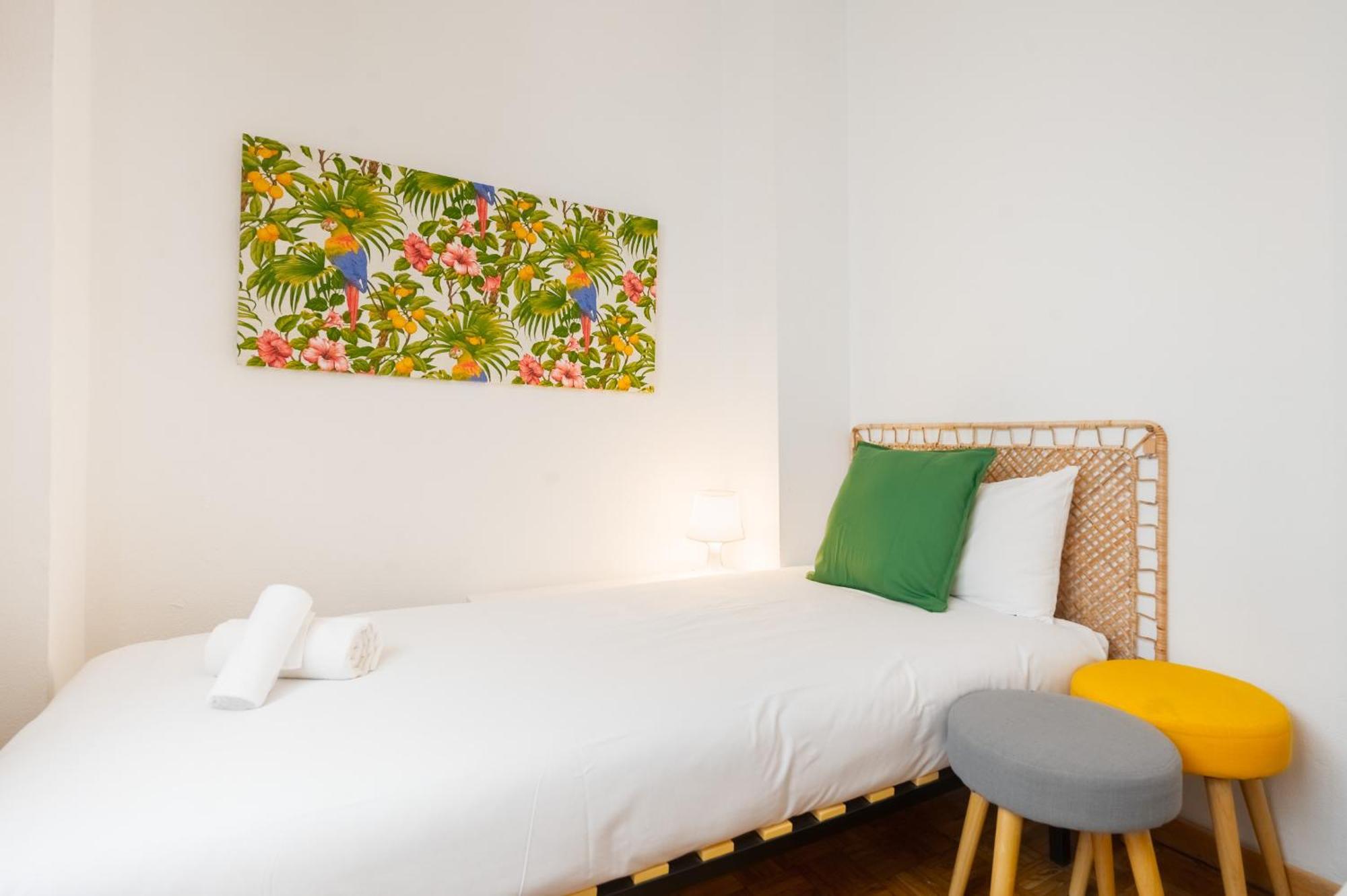 Bright Apt. Puerta Osario 3 Bedrooms 2 Bathrooms Séville