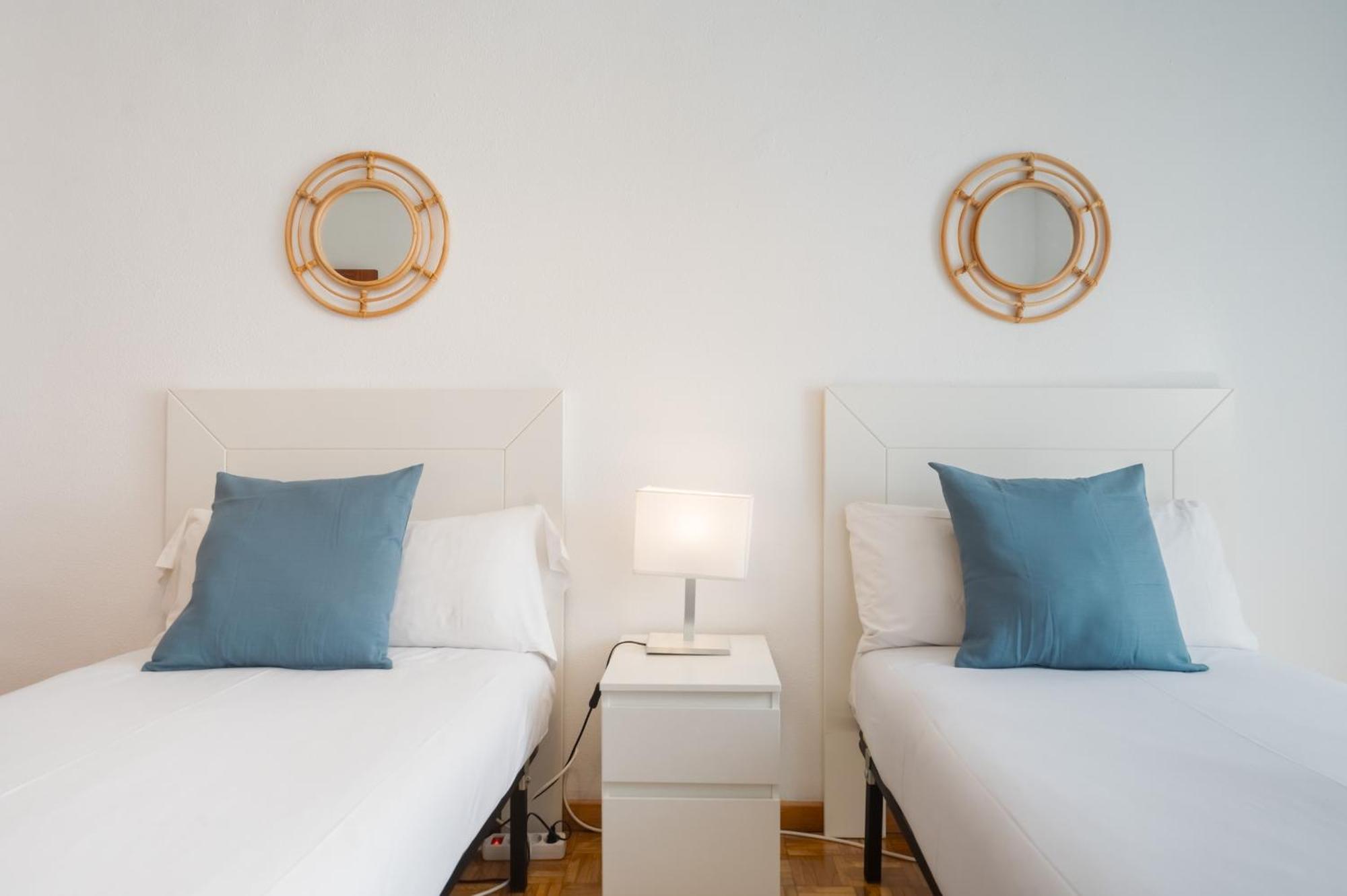 Appartement Bright Apt. Puerta Osario 3 Bedrooms 2 Bathrooms *