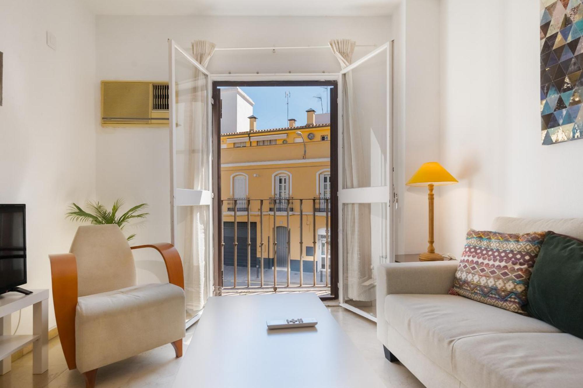 Bright Apt. Puerta Osario 3 Bedrooms 2 Bathrooms Séville